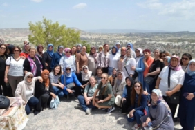 11haber-1023735-bayirkoy-lu-kadinlar-essiz-guzellikleri-gezdi-0.jpg