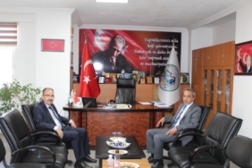 11haber-10510249-rektor-hoca-dan-baskan-ozden-e-ziyaret-0.jpg