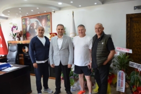 11haber-384653-meslektaslarindan-aykut-baskana-ziyaret-0.jpg