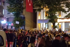 11haber-519477-bilecik-teki-fb-taraftarlari-galibiyeti-doyasiya-kutladi-0.jpg