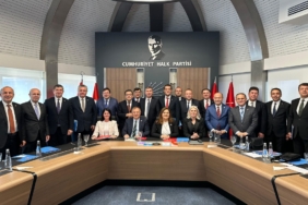 11haber-687448-onemli-toplantiya-subasi-da-katildi-0.jpg