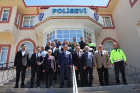 11haber-8109445-il-emniyet-muduru-kalayci-muhtarlarla-biraraya-geldi-0.jpg