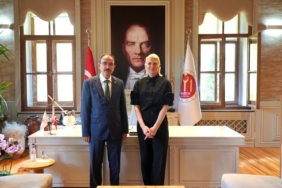 11haber-885359-sukru-hoca-dan-subasi-na-veda-ziyareti-0.jpg