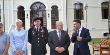 11haber-378476-halk-bayramlasmasi-coskulu-gecti-9.jpg