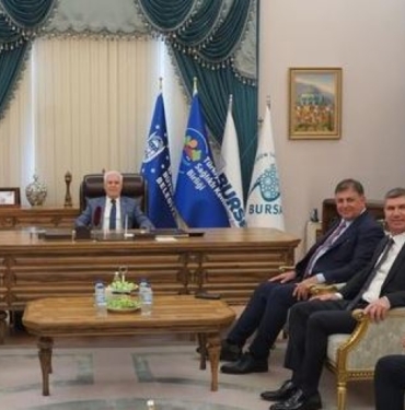 11haber-468969-subasi-dan-komsu-baskan-bozbey-e-ziyaret-0.jpg