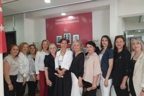 11haber-925258-chp-bozuyuk-te-bayrak-degisimi-0.jpg