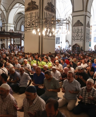 11haber-4841058-vakiflar-tarafindan-81-ilde-mevlid-i-serif-okutuldu-0.jpg