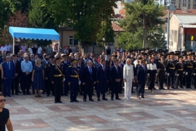 11haber-10106142-zaferimizin-102-inci-bayrami-coskuyla-kutlandi-0.jpg