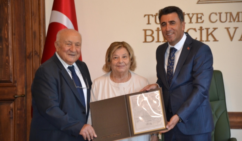 11haber-21094810-karabuda-ailesi-sogut-e-okul-yaptiracak-3.jpg