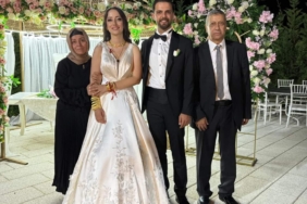 11haber-658632-merve-alper-in-mutlu-gunu-0.jpg