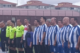 11haber-2997210-pazaryerinde-veteranlar-goz-doldurdu-4.jpg