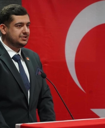 11haber-465644-chp-de-yeni-baskan-kosem-oldu-0.jpg