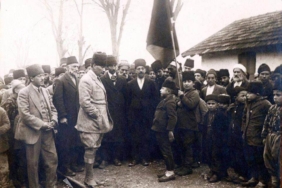 11haber-682768-bilecikli-kemal-isimli-cocuk-ataturk-e-siir-okurken-0.jpg