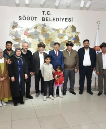 11haber-825825-ahlat-tan-sogut-e-uzanan-gonul-koprusu-0.jpg