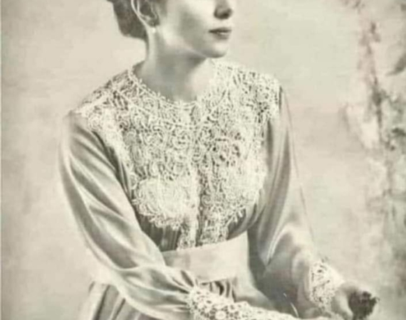 11haber-829641-duydum-ki-unutmussun-gozlerimin-rengini-0.jpg