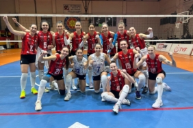 11haber-7991085-bizim-kizlar-deplasmadan-3-puanla-dondu-0.jpg