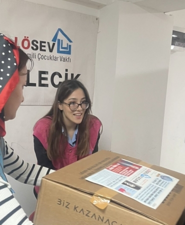 11haber-839617-mutlu-et-paketleri-bilecikli-ailelere-ulastirildi-1.jpg