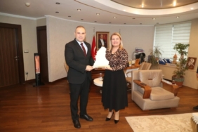 11haber-951010410-aykut-baskandan-fatma-baskana-ziyaret-0.jpg