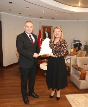 11haber-951010410-aykut-baskandan-fatma-baskana-ziyaret-0.jpg