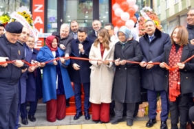 11haber-4171016-ikbal-eczanesi-acildi-2.jpg