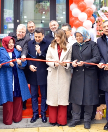 11haber-4171016-ikbal-eczanesi-acildi-2.jpg