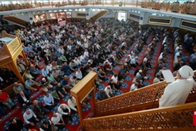 11haber-447811-bugun-ilk-teravih-namazi-kilip-sahura-kalkacagiz-0.jpg