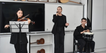 11haber-5710492-muzik-sinifi-sarkilarla-acildi-2.jpg