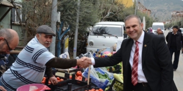 11haber-5821018-pazarci-esnafinin-halini-hatirini-sordu-0.jpg