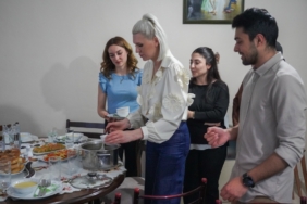 11haber-759341-subasi-iftari-ogrenci-evinde-acti-2.jpg