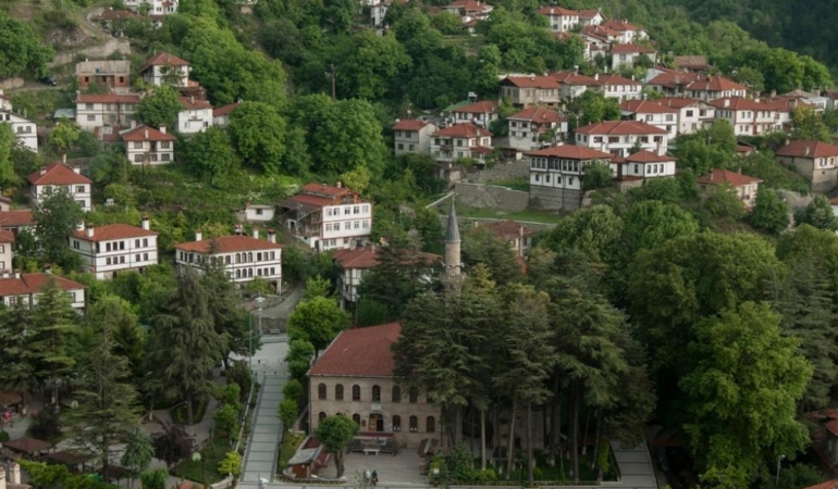 11haber-646846-osmanli-kasabasi-bilecik-e-15-saat-otede-3.jpg