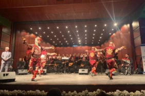 11haber-1094357-bilecik-turkuleri-ile-coskulu-anlar-yasandi-0.jpg