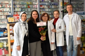 11haber-962468-baskan-durgut-tan-eczacilar-gunu-kutlamasi-1.jpg
