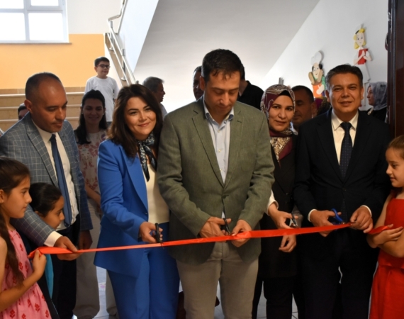 11haber-7105171-gorsel-sanatlar-sergisi-goz-kamastirdi-0.jpg