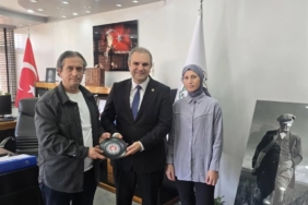 11haber-10756110-baskan-ayiran-dan-baskan-dilsiz-e-ziyaret-0.jpg