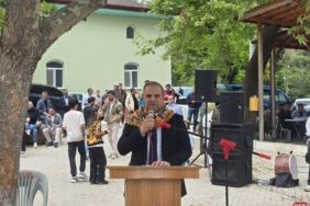 11haber-151257-baskan-dilsiz-unutmayalim-gelecek-bizim-gelecek-hepimizin-3.jpg
