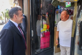 11haber-927334-vali-sozer-den-esnaf-ziyareti-0.jpg