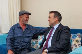 11haber-52107107-vali-sozer-yaslilarin-duasini-aldi-0.jpg