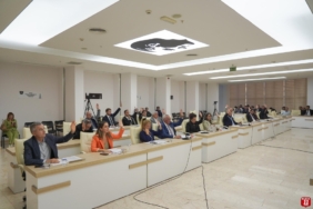 11haber-922331-belediye-meclisi-kasim-ayinda-yogun-0.jpg
