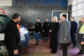11haber-5410894-baskan-subasi-atolyeyi-gezdi-personelle-kahvalti-yapti-2.jpg