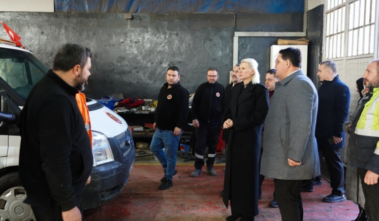 BAŞKAN SUBAŞI ATÖLYEYİ GEZDİ, PERSONELLE KAHVALTI YAPTI