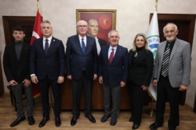 11haber-639182-chp-heyetinden-baskan-kurt-a-ziyaret-0.jpg