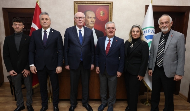 CHP HEYETİNDEN BAŞKAN KURT’A ZİYARET