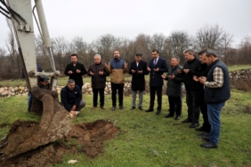 11haber-71041810-ilk-kazma-dularla-vuruldu-2.jpg