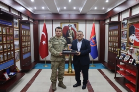 11haber-851347-yagci-dan-albay-bozkurt-a-ziyaret-0.jpg