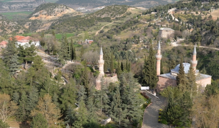 BİN AYDAN DAHA HAYIRLI; KADİR GECESİ