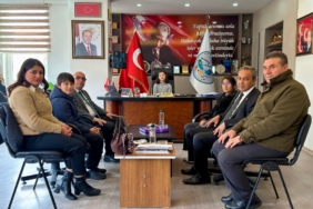 11haber-2106749-baskan-ozden-koltugu-devretti-4.jpg