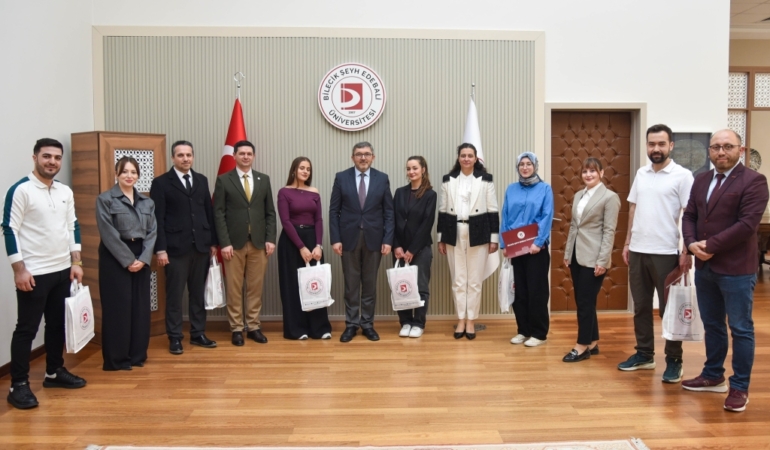 Ödüller Sahiplerini Buldu