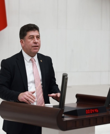 11haber-6429101-tuzun-emekliler-aclik-sinirinin-altinda-yasamaya-mahk-m-edilmistir-0.jpg