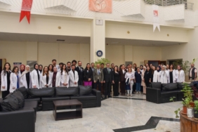 11haber-775274-bseu-de-beyaz-onluk-giyme-coskusu-0.jpg
