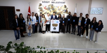 11haber-254959-universiteli-ogrencilerden-ferhat-baskana-ziyaret-0.jpg